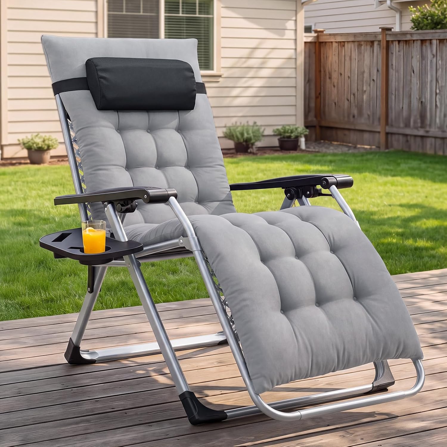 Padded Folding Outdoor Lounge Chair
